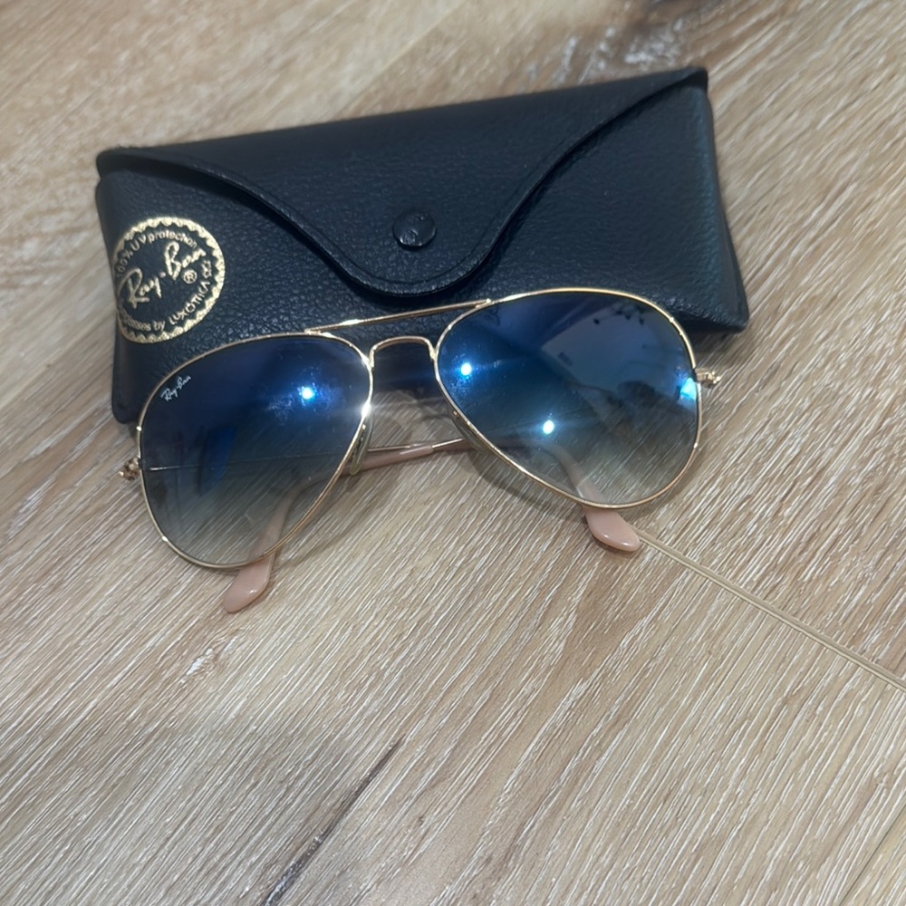 Ray-Ban Gold Blue Aviator Sunglasses
